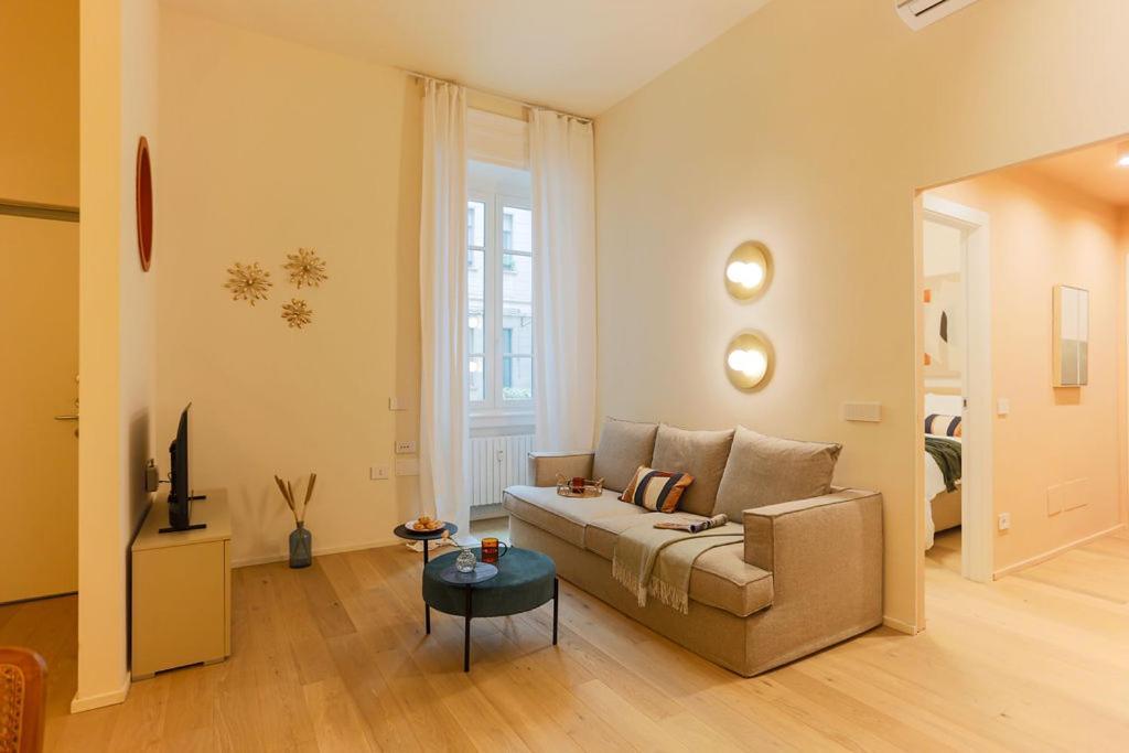 Apartment The Rent - Characterful Two-bedroom Flat Steps From Palestro *