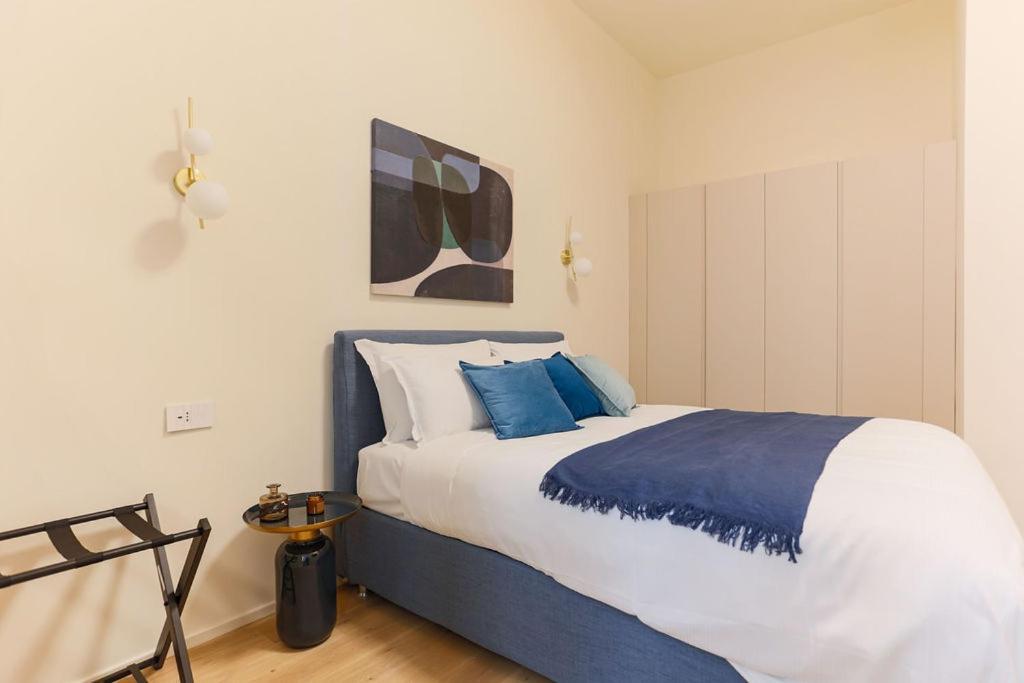 The Rent - Characterful Two-bedroom Flat Steps From Palestro Apartment