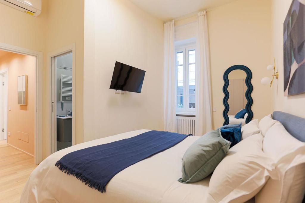 The Rent - Characterful Two-bedroom Flat Steps From Palestro Mailand